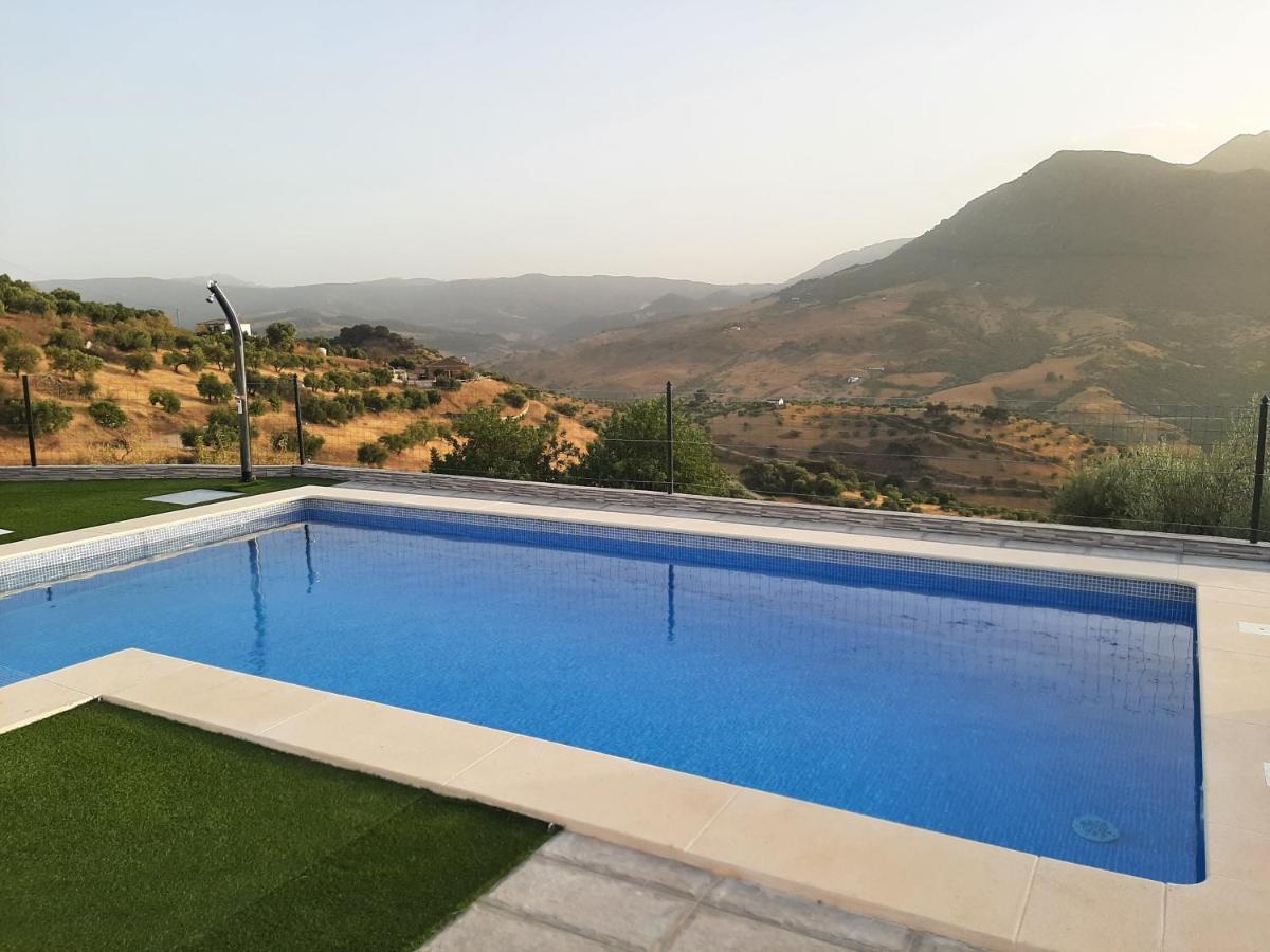 Vivienda Rural Villa Madrid Alcazar El Gastor Bagian luar foto