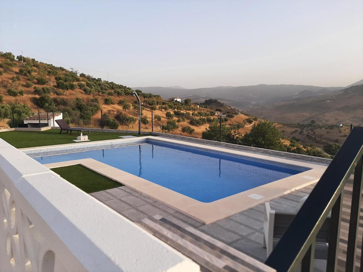 Vivienda Rural Villa Madrid Alcazar El Gastor Bagian luar foto
